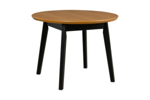 okrągły stół z krzesłami